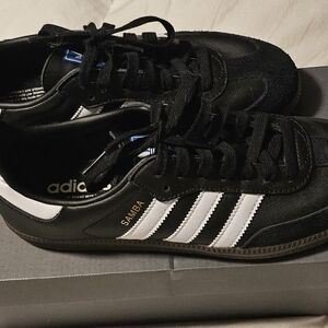 Adidas Men's Black and White Samba Shoes